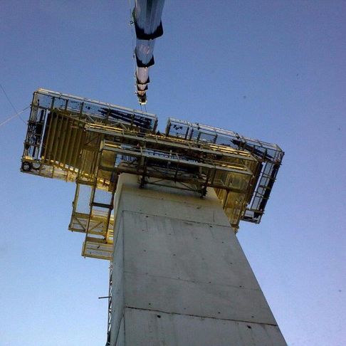 Grúas Vallarín trabajos en viaducto Teruel