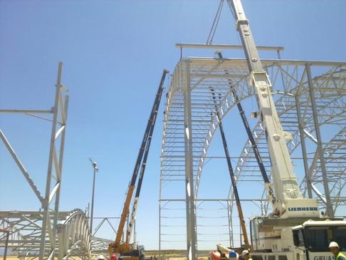 Grúas Vallarín construcción de estructura metálica 