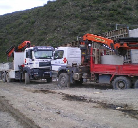 Grúas Vallarín grúas en ladera