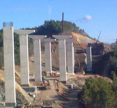 Grúas Vallarín trabajos en puente