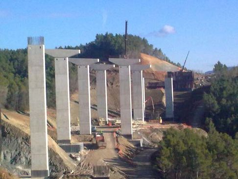 Grúas Vallarín trabajos en puente